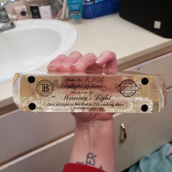 Hummingbird Table Decor - Picture 4 of 5